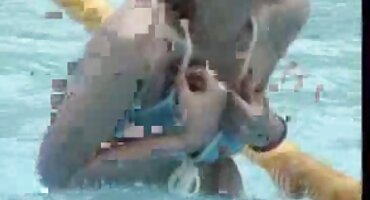 phim sex trai sục cu Amanda Monroe liếm khách và được fucked phim sex mi bởi strapon.